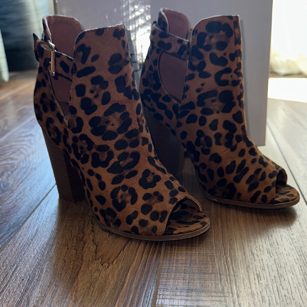 Bella Marie Leopard Print Heeled Boots